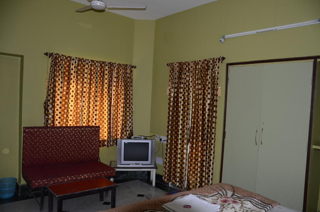 Kim Lawn Guest House Καλκούτα Δωμάτιο φωτογραφία